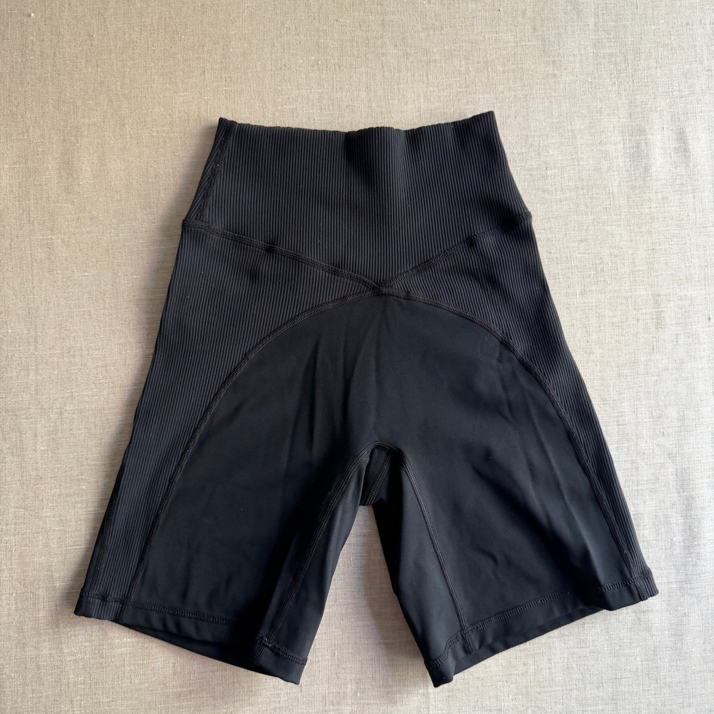 OFFLINE by Aerie Goals Ribbed Crossover Bike Short Black 7" Inseam Small Active
